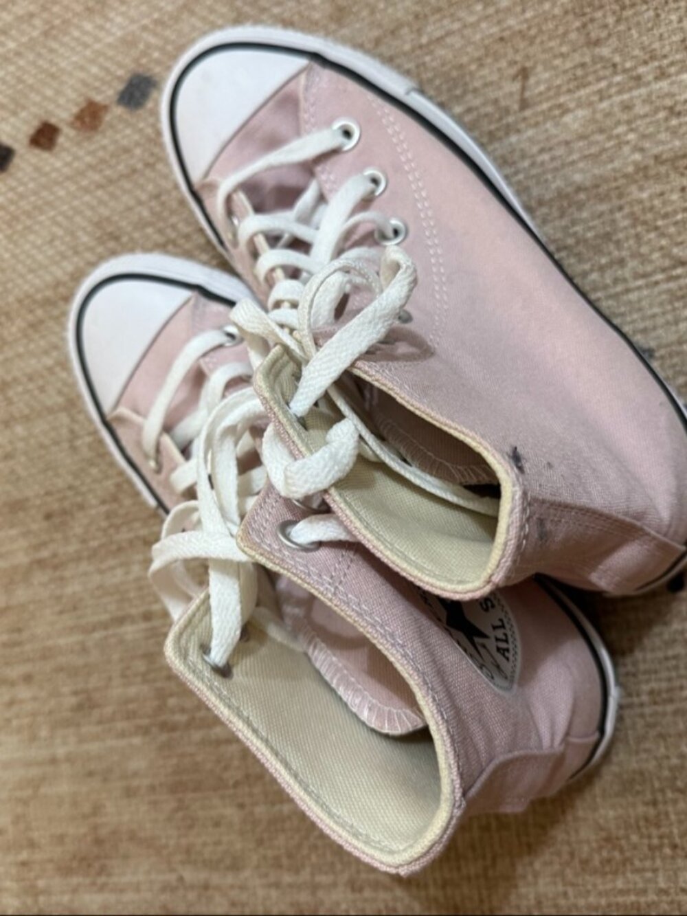 Converse Light Pink Classic High-Tops — Size US 6.5